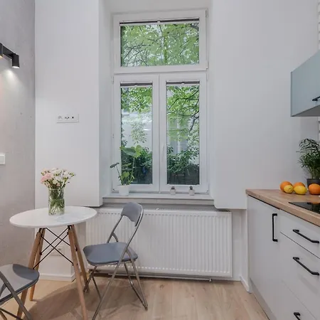 Parkside Fresh - Old Town - By Upstairs Krakau