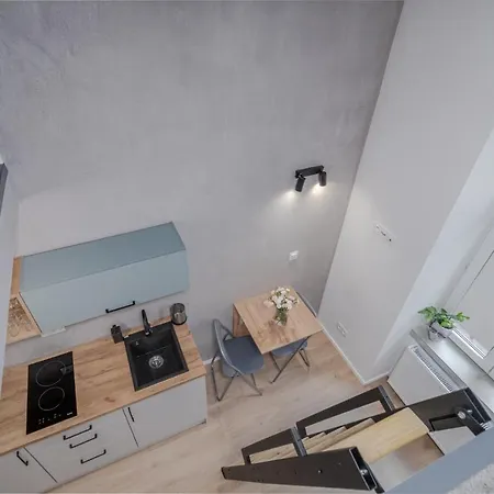 Parkside Fresh - Old Town - By Upstairs Apartamento *