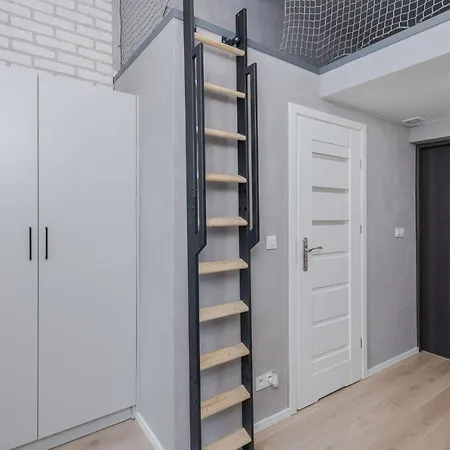 Parkside Fresh - Old Town - By Upstairs Apartamento *