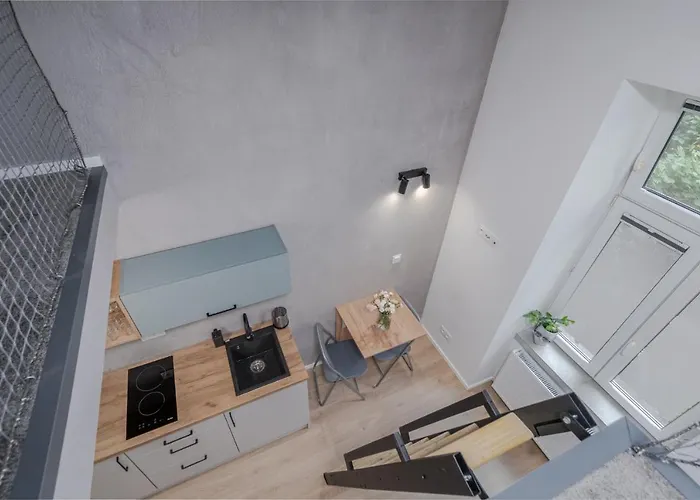 Parkside Fresh - Old Town - By Upstairs Apartamento *