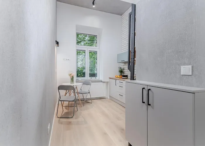 Parkside Fresh - Old Town - By Upstairs Apartamento *