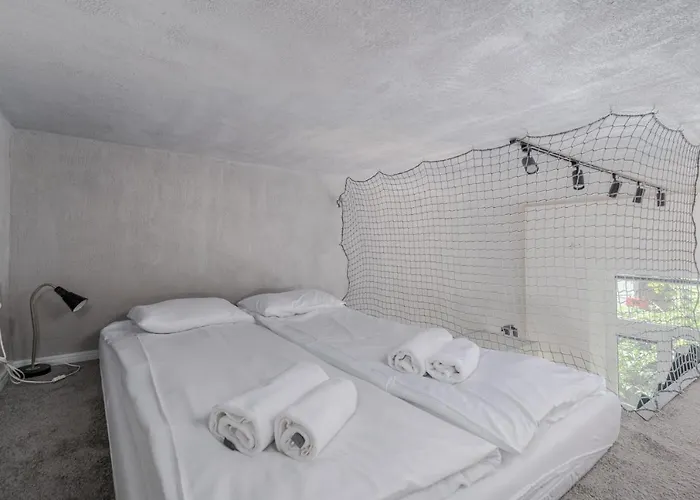 Parkside Fresh - Old Town - By Upstairs