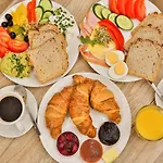 Parkside Fresh - Old Town - By Upstairs 아파트